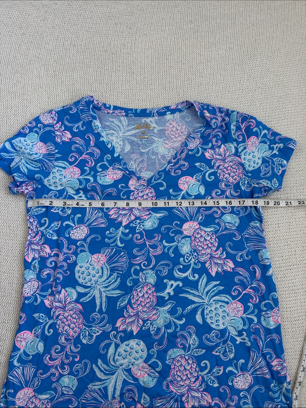 Lilly Pulitzer Meredith Short Sleeve Tee in Sunwashed Blue Citrus Crush Size Med - Picture 5 of 9